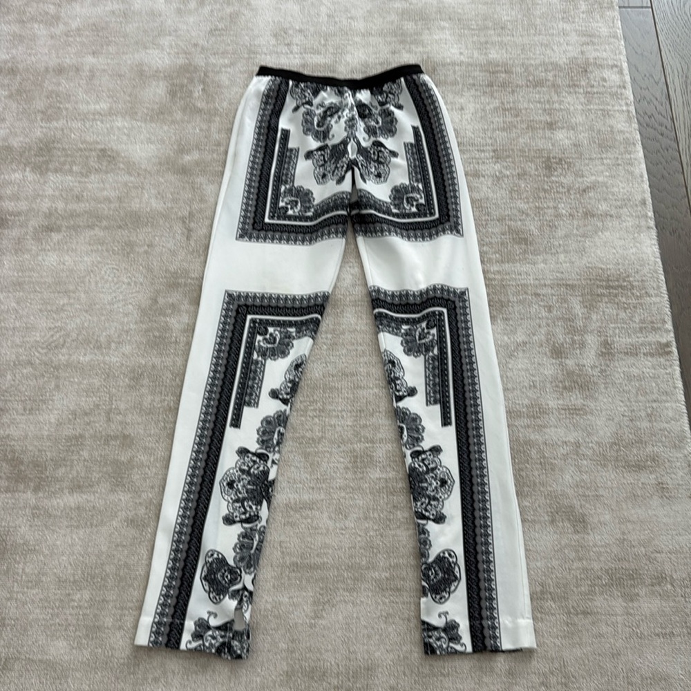 BCBG Black and White Michael Elastic Waist Pants